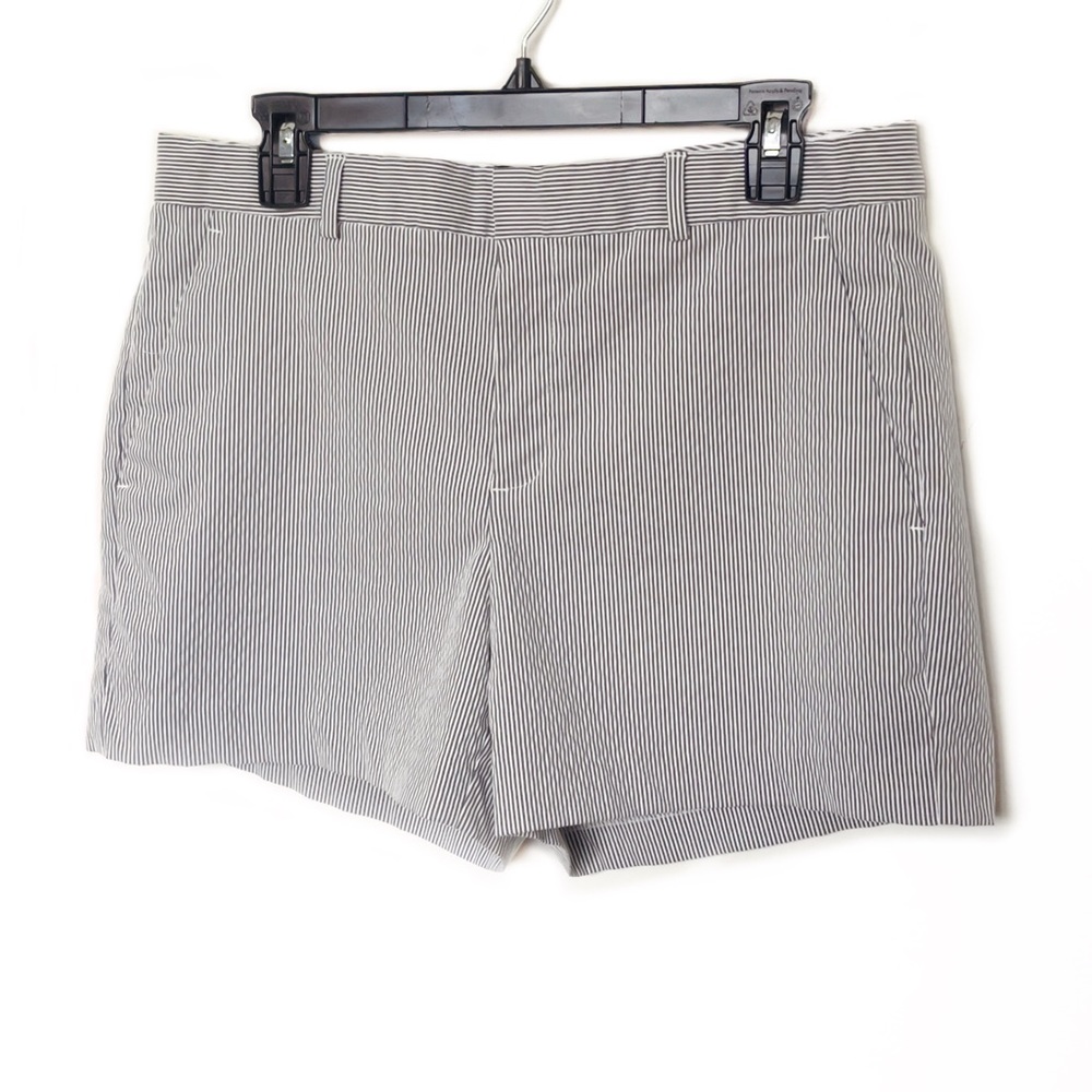 Banana Republic Shorts - 4” inseam